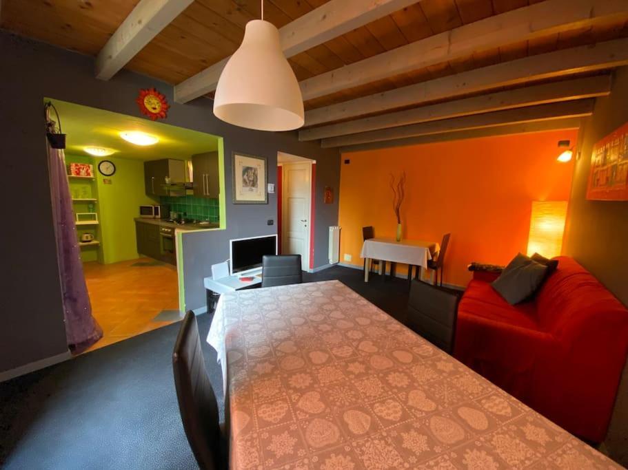 Rainbow House Appartement Intra Buitenkant foto